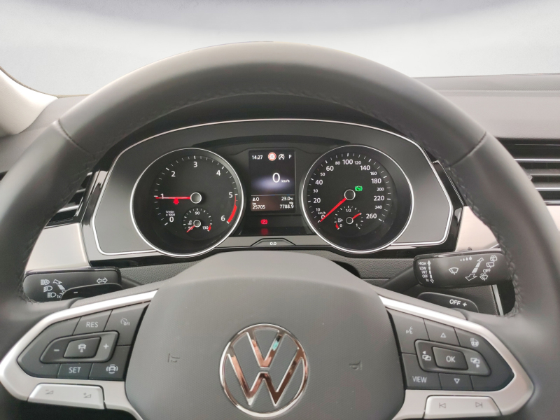 Volkswagen - Passat Variant Elegance 2,0 l TDI DSG
