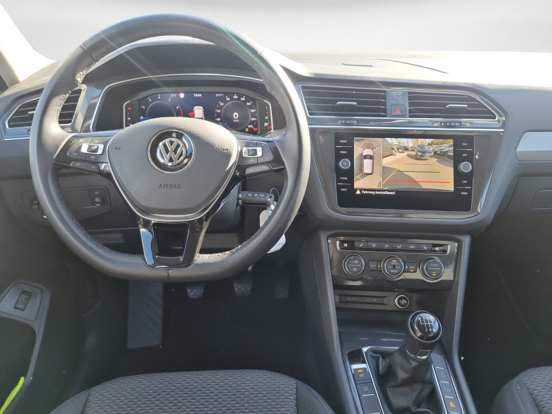 Volkswagen - Tiguan Allspace 1.5 TSI 7 Sitzer