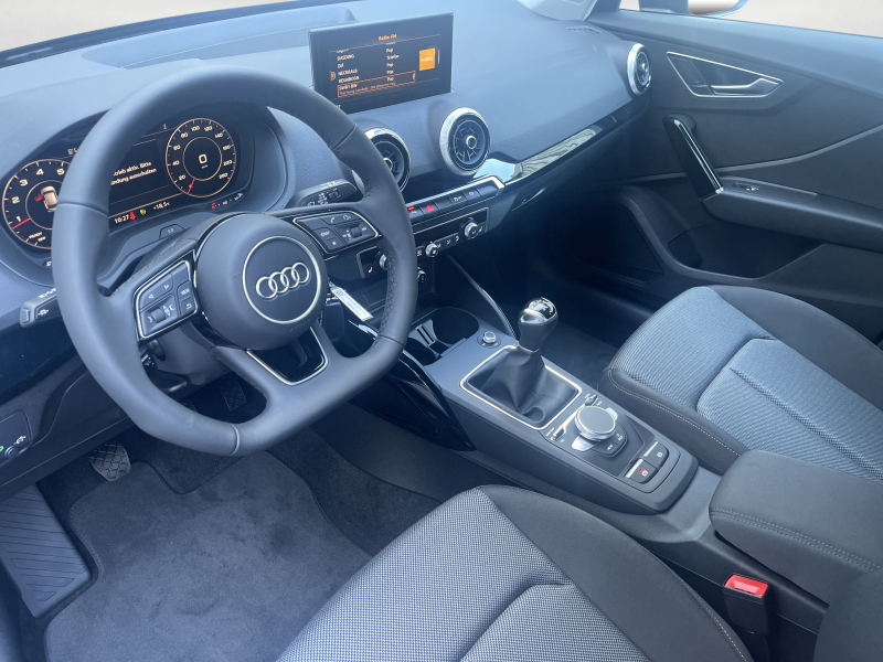 Audi - Q2 advanced 35 TFSI 110(150) kW(PS) Schaltgetriebe ,