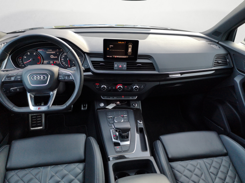 Audi - Q5 sport 45 TDI
