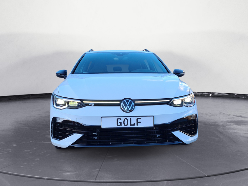 Volkswagen - Golf R Variant