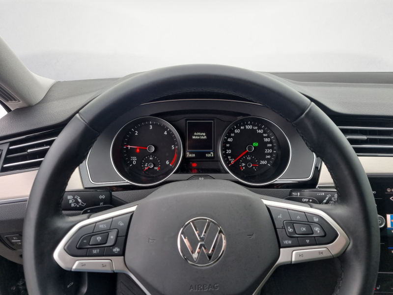 Volkswagen - Passat Variant 2.0 TDI Elega DSG