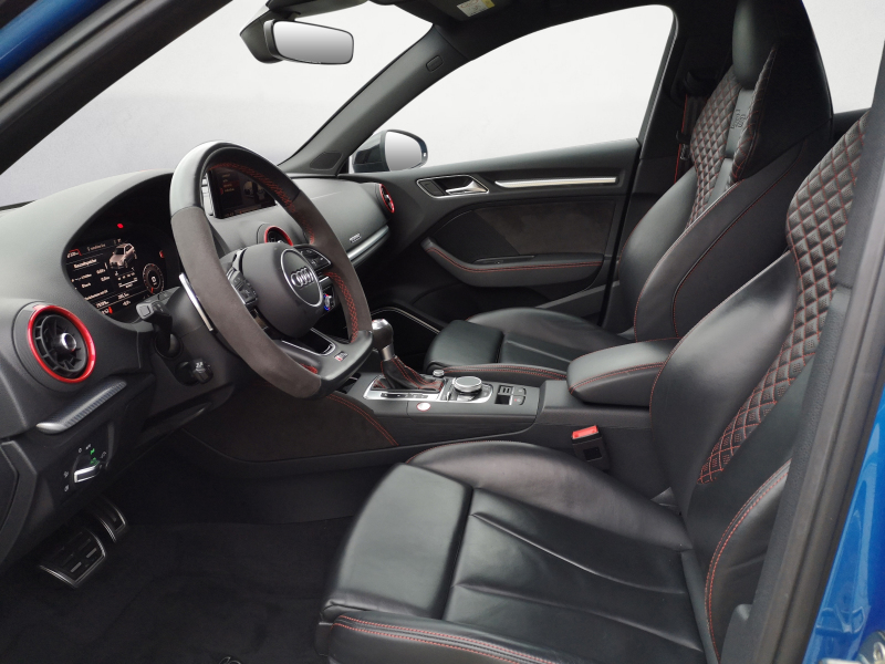 Audi - RS3