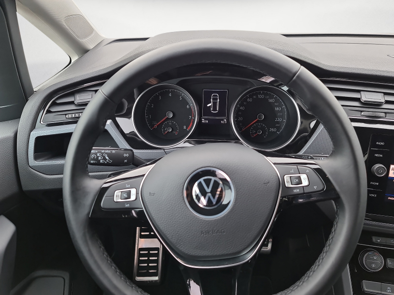 Volkswagen - Touran Comfortline 1,5 TSI DSG