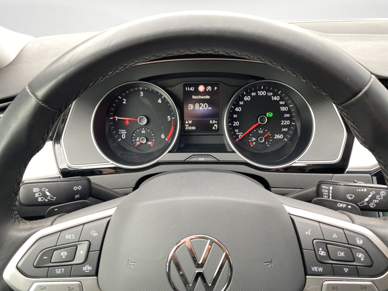 Volkswagen - Passat Variant Elegance 2.0 TDI DSG