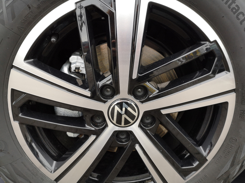 Volkswagen - NFZ Caddy Kombi 5-Sitzer Motor: 2,0 l TDI EU6 SCR    Getriebe: 6-Gang-Schaltgetriebe Radstand: 2755 mm , 