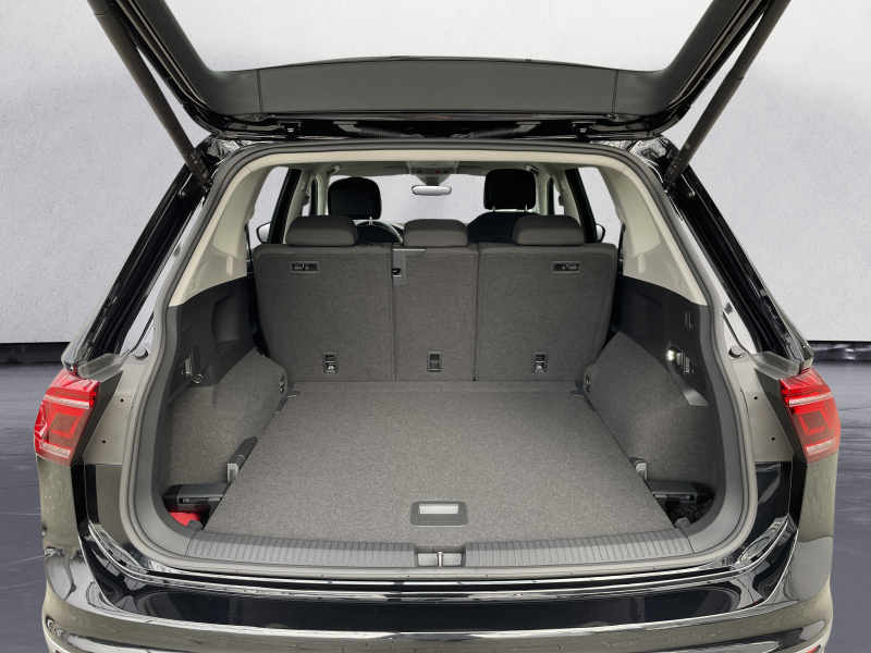 Volkswagen - Tiguan Allspace Elegance 2,0 l TSI OPF 4MOTION   7-Gang-Doppelkupplungsgetriebe DSG , 