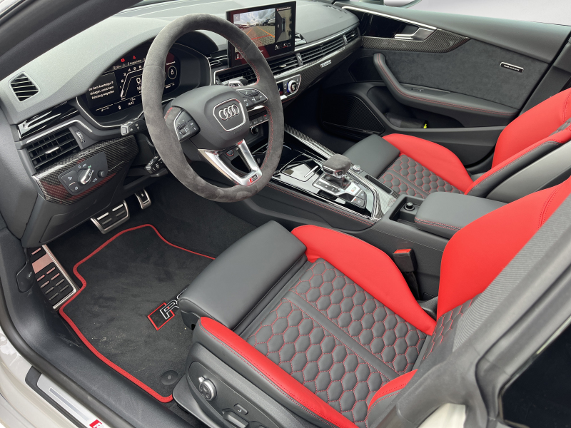 Audi - RS 5 Sportback 331(450) kW(PS)