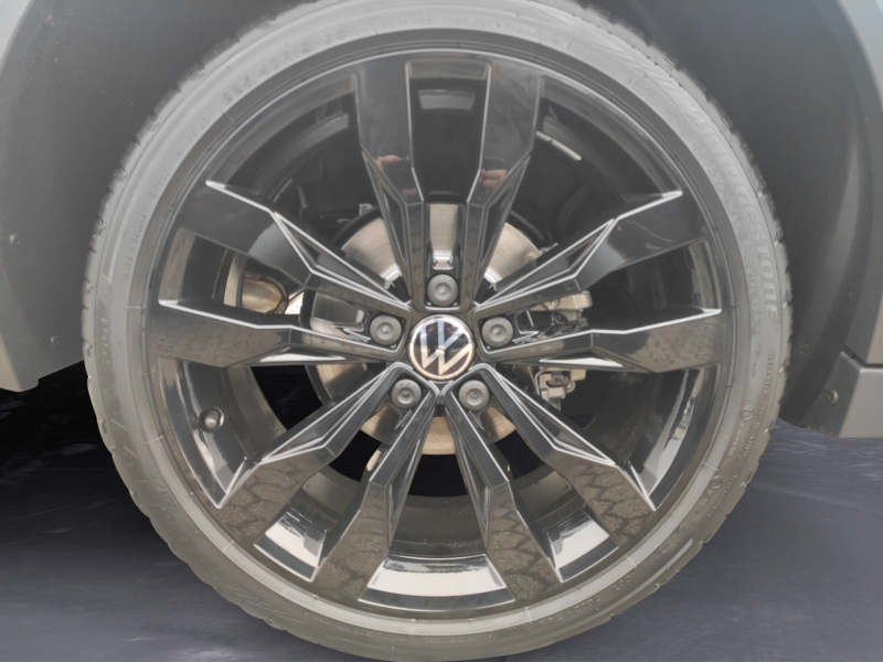 Volkswagen - T-Roc Cabriolet R-Line Edition Grey 1.5 l TSI OPF   7-Gang-Doppelkupplungsgetriebe DSG , 