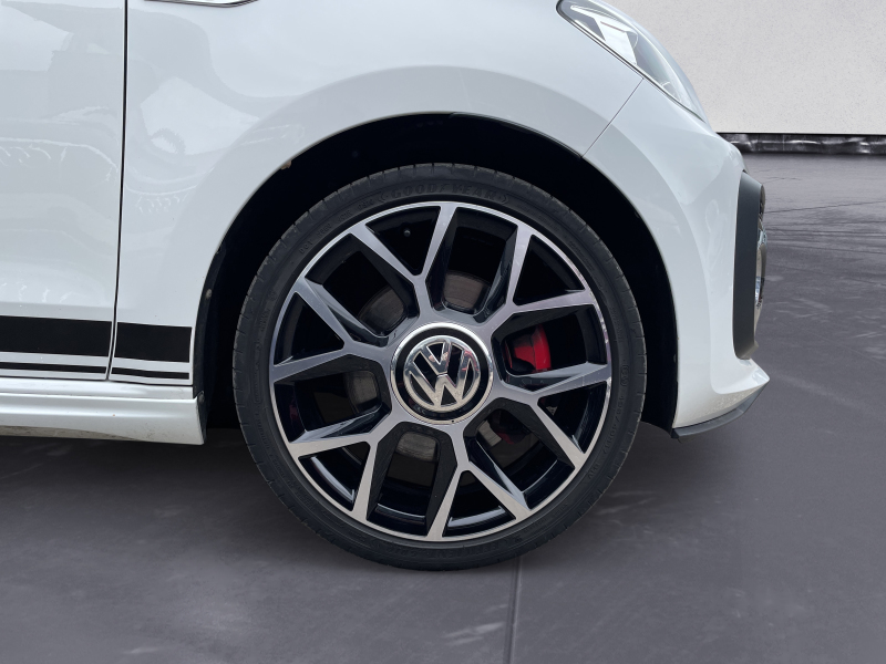 Volkswagen - up! GTI