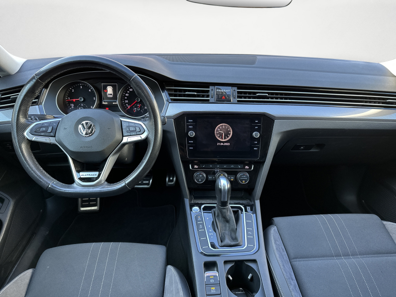 Volkswagen - Passat Variant 2.0 TDI SCR DSG 4Motion Alltrack