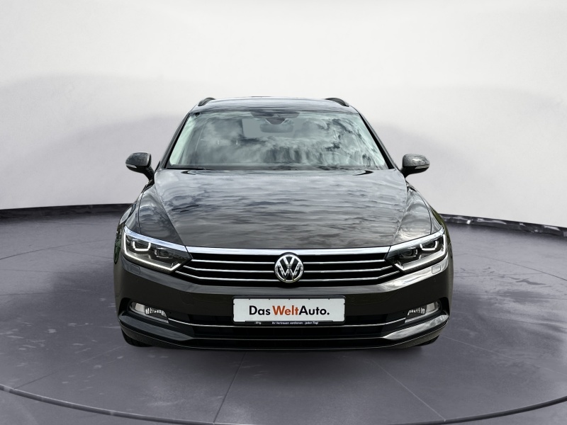 Volkswagen - Passat Variant