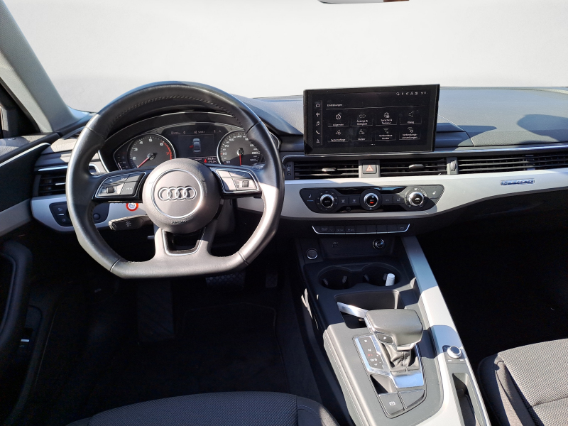 Audi - A4 Limousine