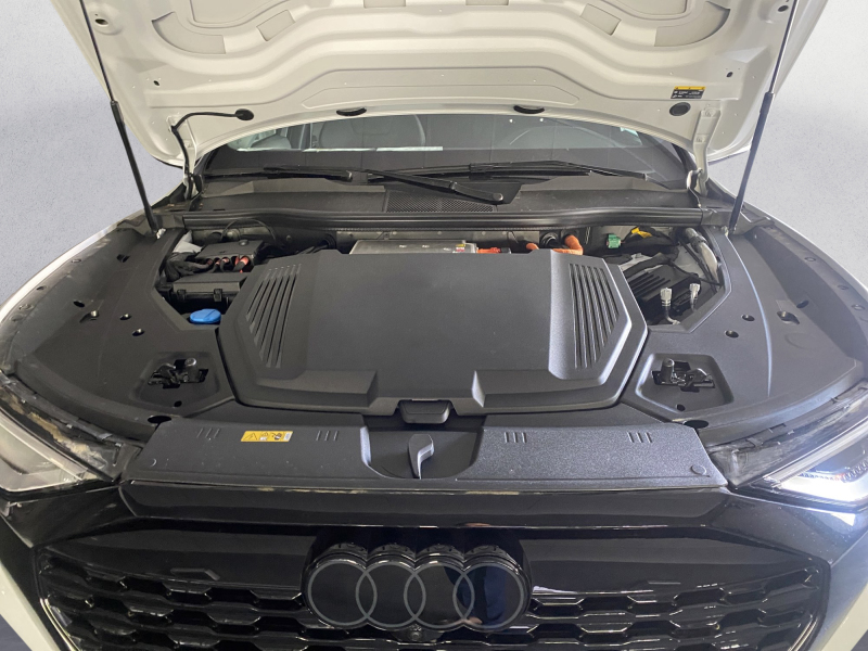 Audi - Q8  advanced 50 e-tron quattro   , 