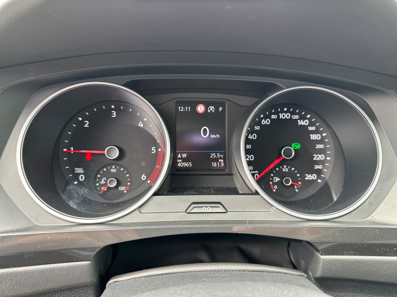 Volkswagen - Tiguan 2.0 Life TDI DSG Life Navi Klima