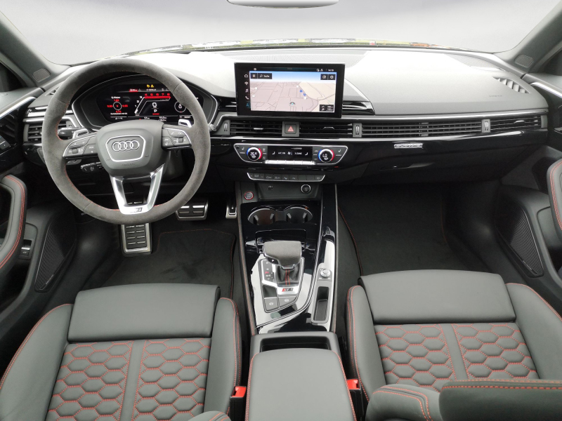 Audi - RS4 Avant