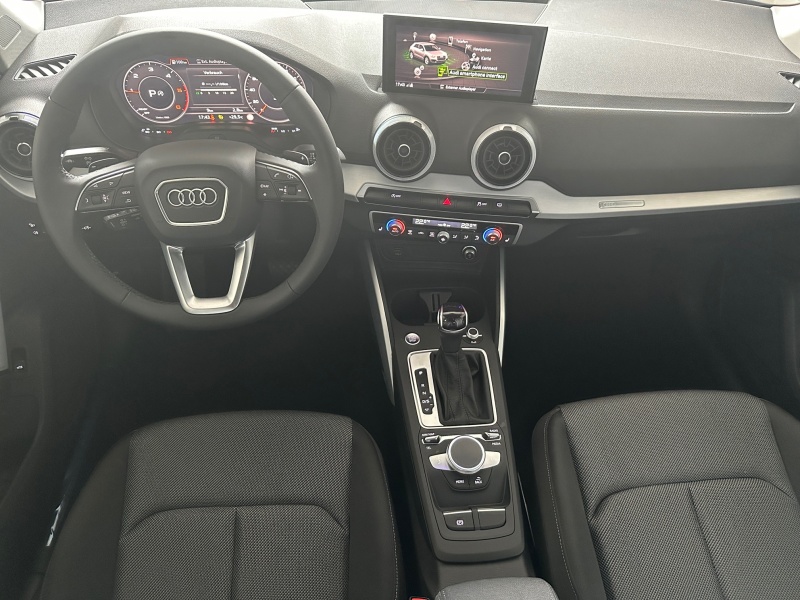 Audi - Q2