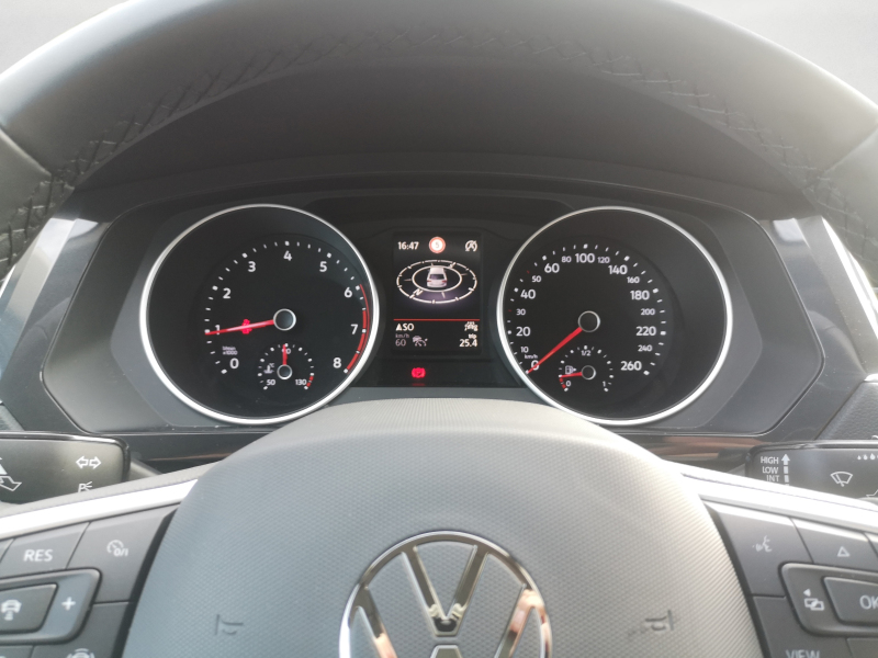 Volkswagen - Tiguan 1.5TSI ACTIVE
