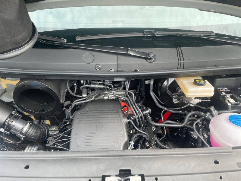 Volkswagen - Grand California 680 Motor: 2,0 l TDI EU6 SCR  Getriebe: Frontantrieb 8-Gang-Automatikgetriebe Radstand: 4490 m ,