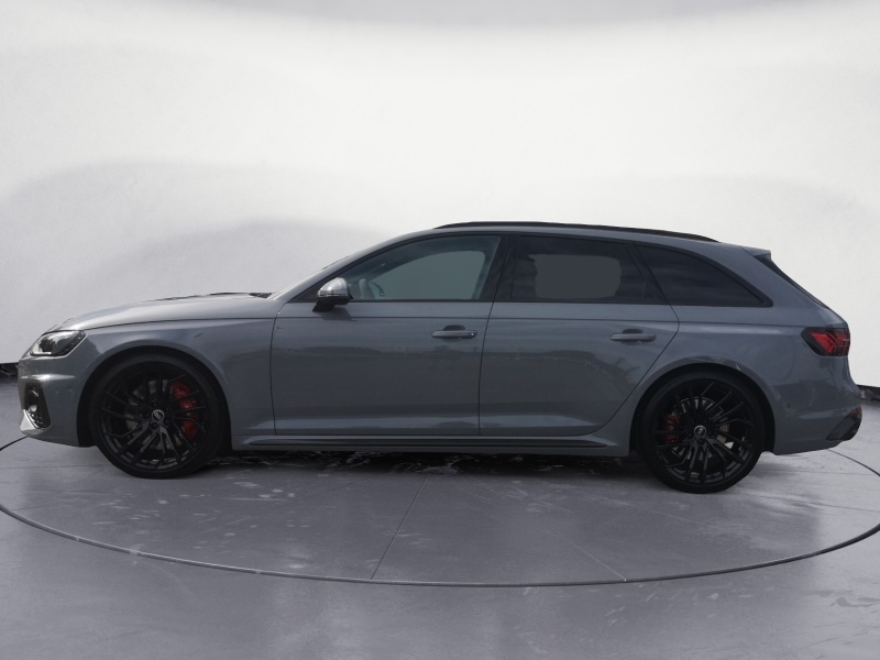 Audi - RS4 Avant quattro tiptronic