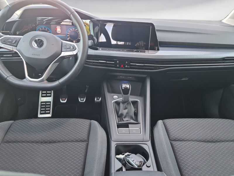 Volkswagen - Golf 1,5 Life IQ.DRIVE TSI Navi Klima