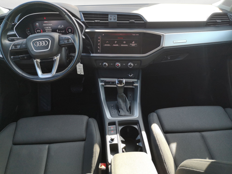 Audi - Q3 35TFSI S-tronic advanced