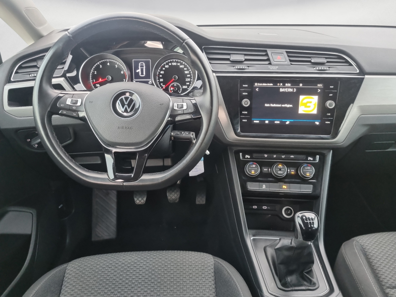 Volkswagen - Touran 1.5 TSI ACT OPF Comfortline