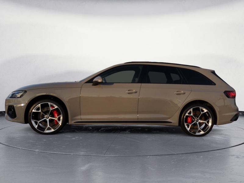 Audi - RS 4 Avant