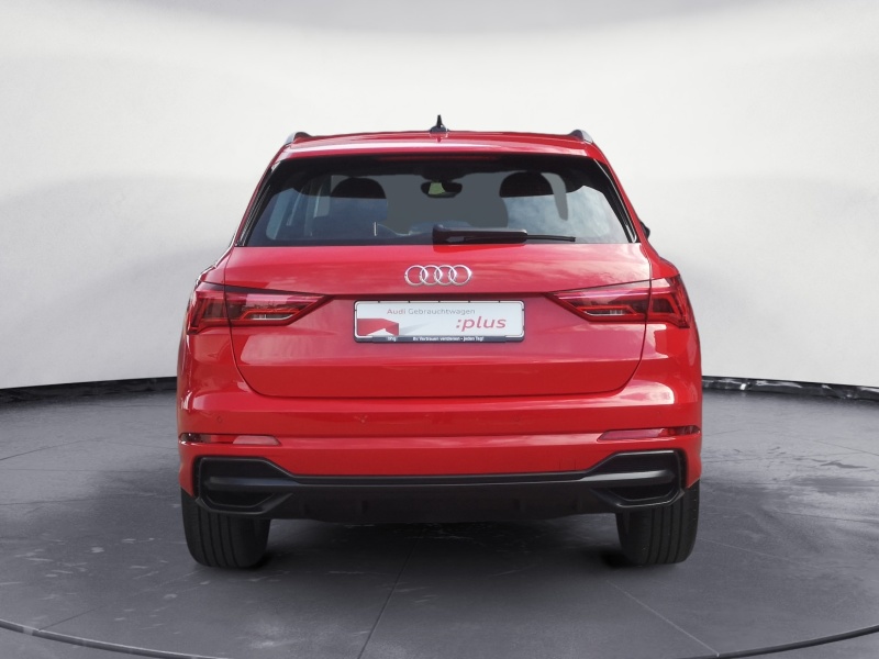 Audi - Q3