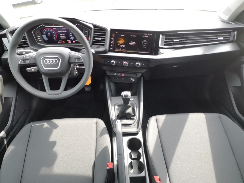 Audi - A1 Sportback advanced 25 TFSI 70(95) kW(PS) Schaltgetriebe ,