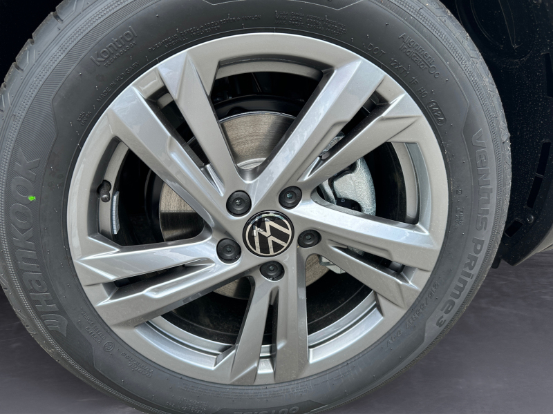 Volkswagen - T-Roc R-Line 1.5 l TSI OPF  7-Gang-Doppelkupplungsgetriebe DSG ,