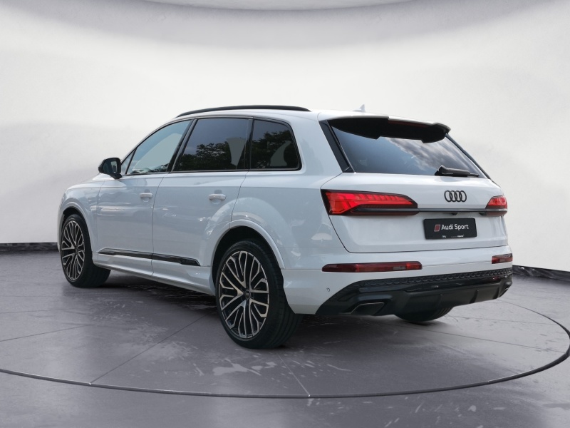 Audi - Q7