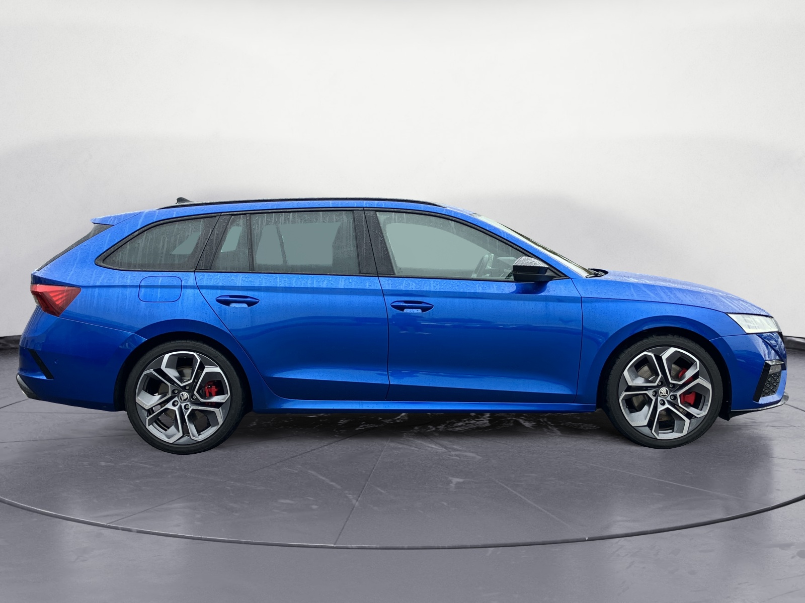 Skoda - Octavia Combi 2.0 TSI DSG RS Plus