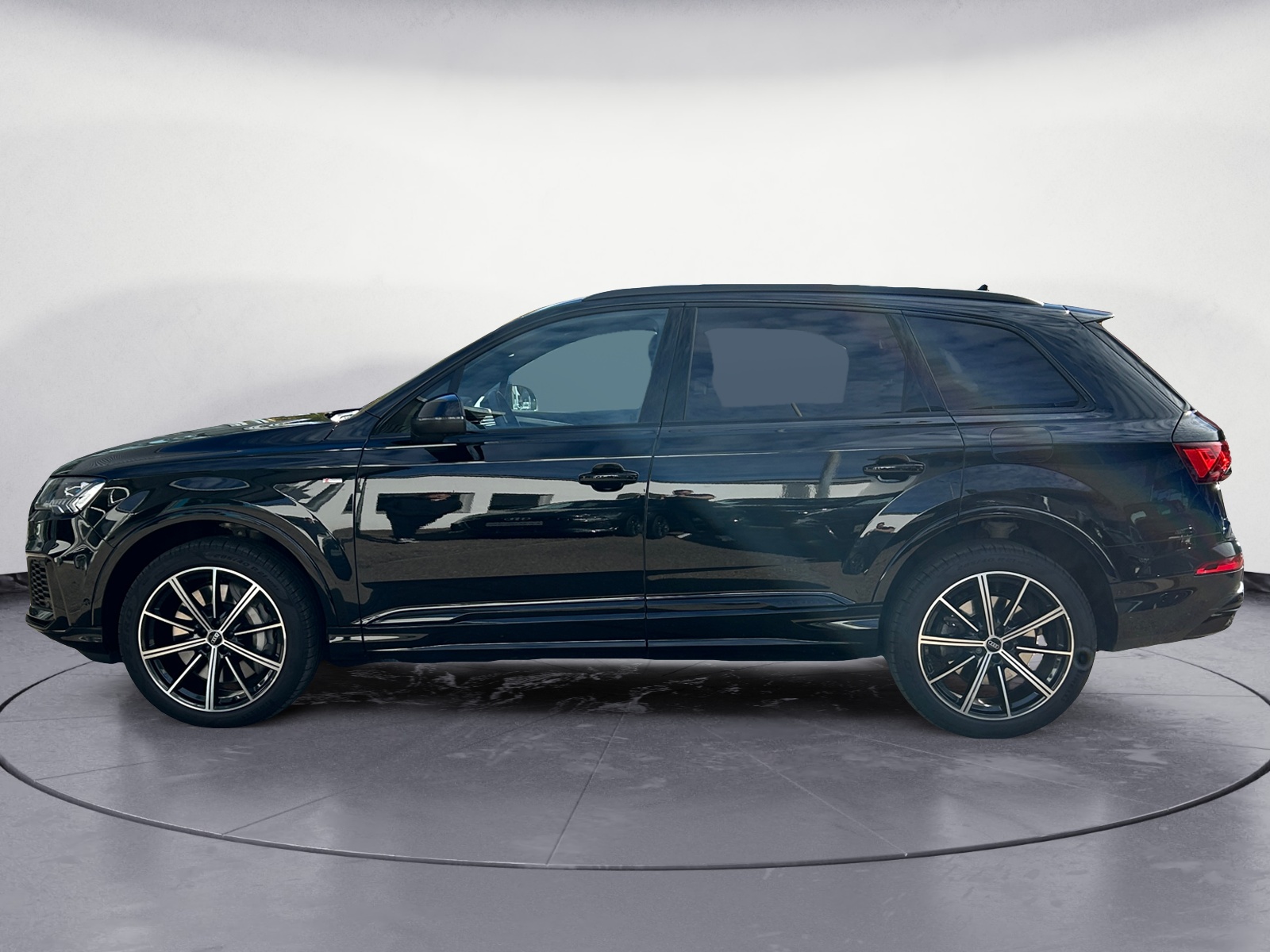 Audi - Q7 S line