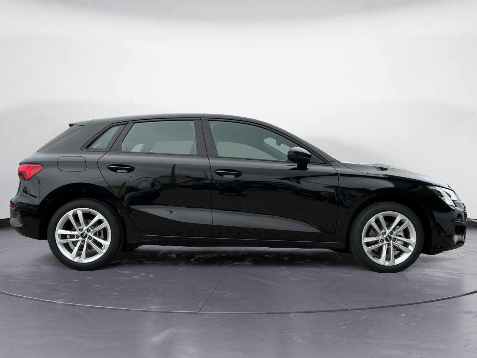 Audi - A3 Sportback advanced 35 TFSI  110(150) kW(PS) S tronic , 