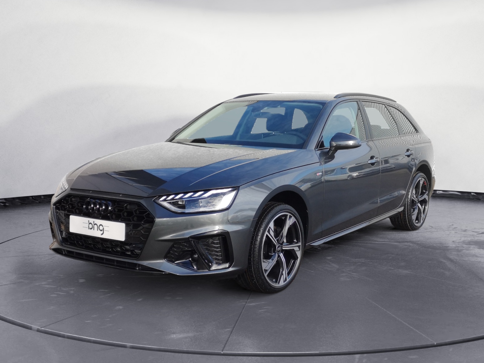 Audi - A4 Avant S line 35 TFSI S tronic