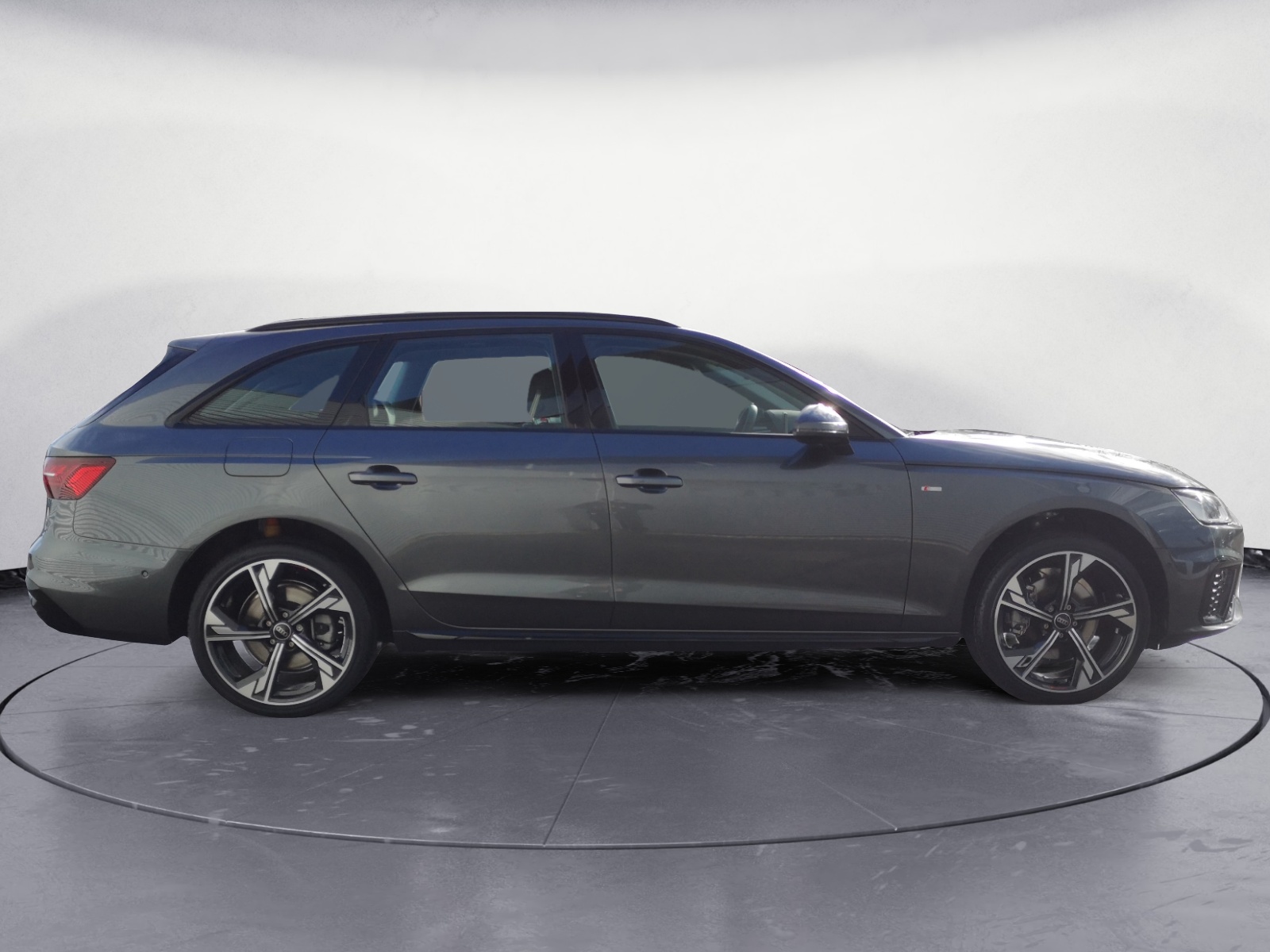 Audi - A4 Avant S line 35 TFSI S tronic