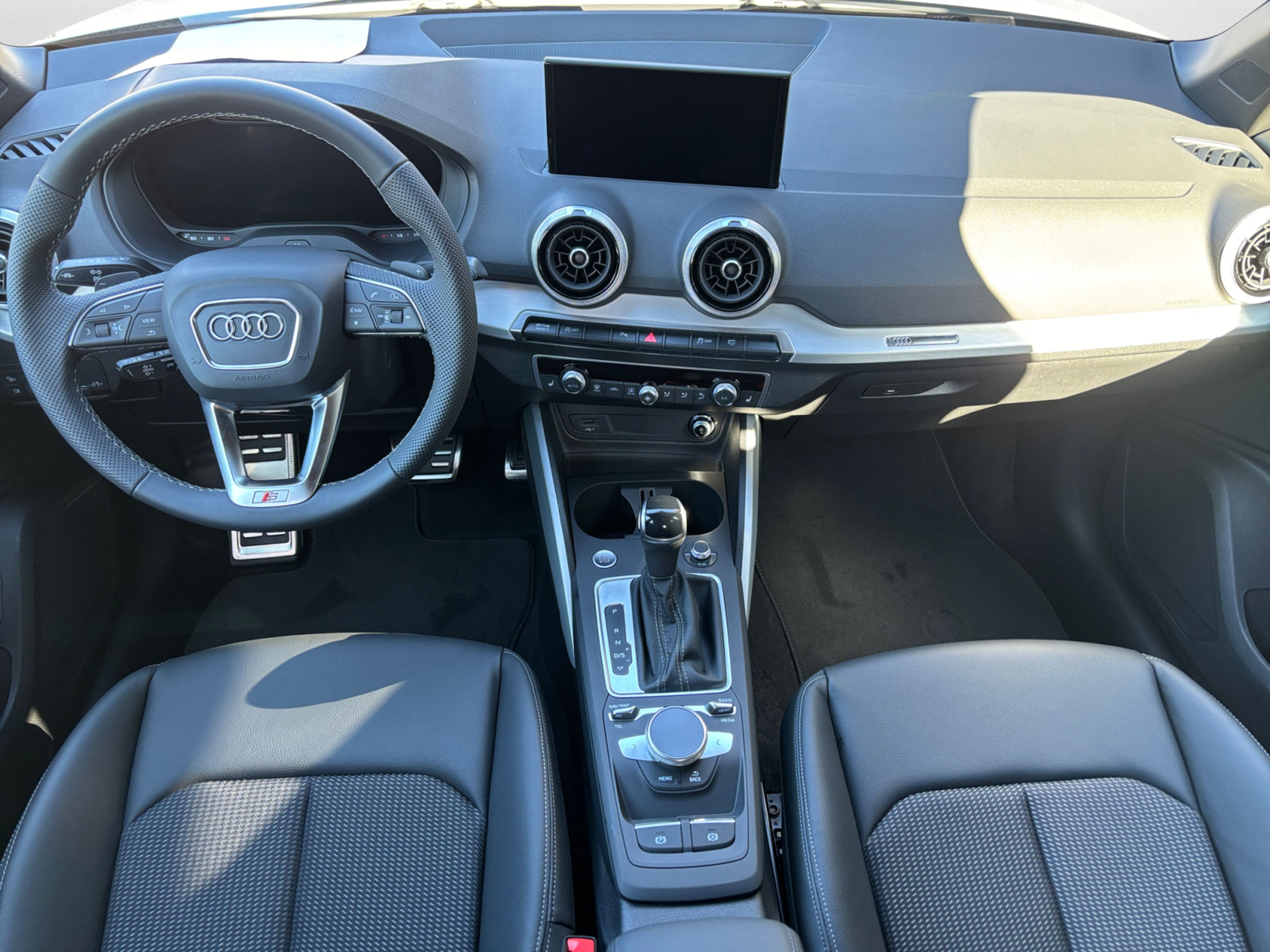 Audi - Q2 S line 35 TFSI 110(150) kW(PS) S tronic ,