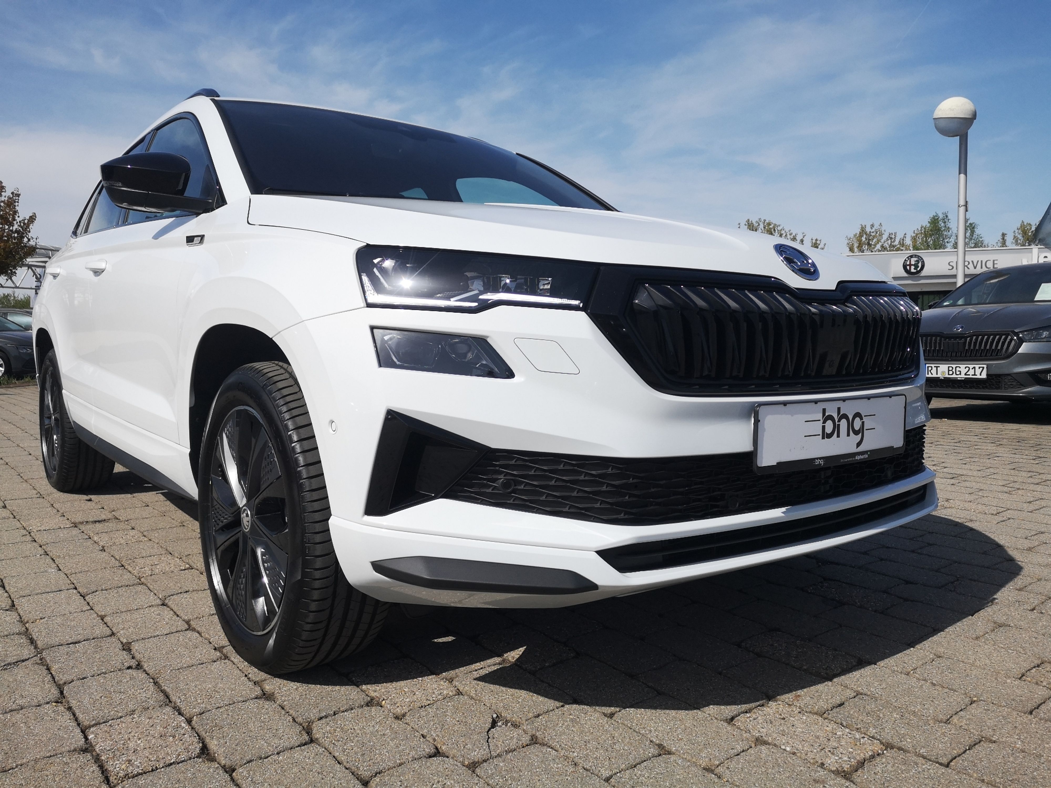 Skoda - Karoq Sportline 2,0 TDI 7-Gang au