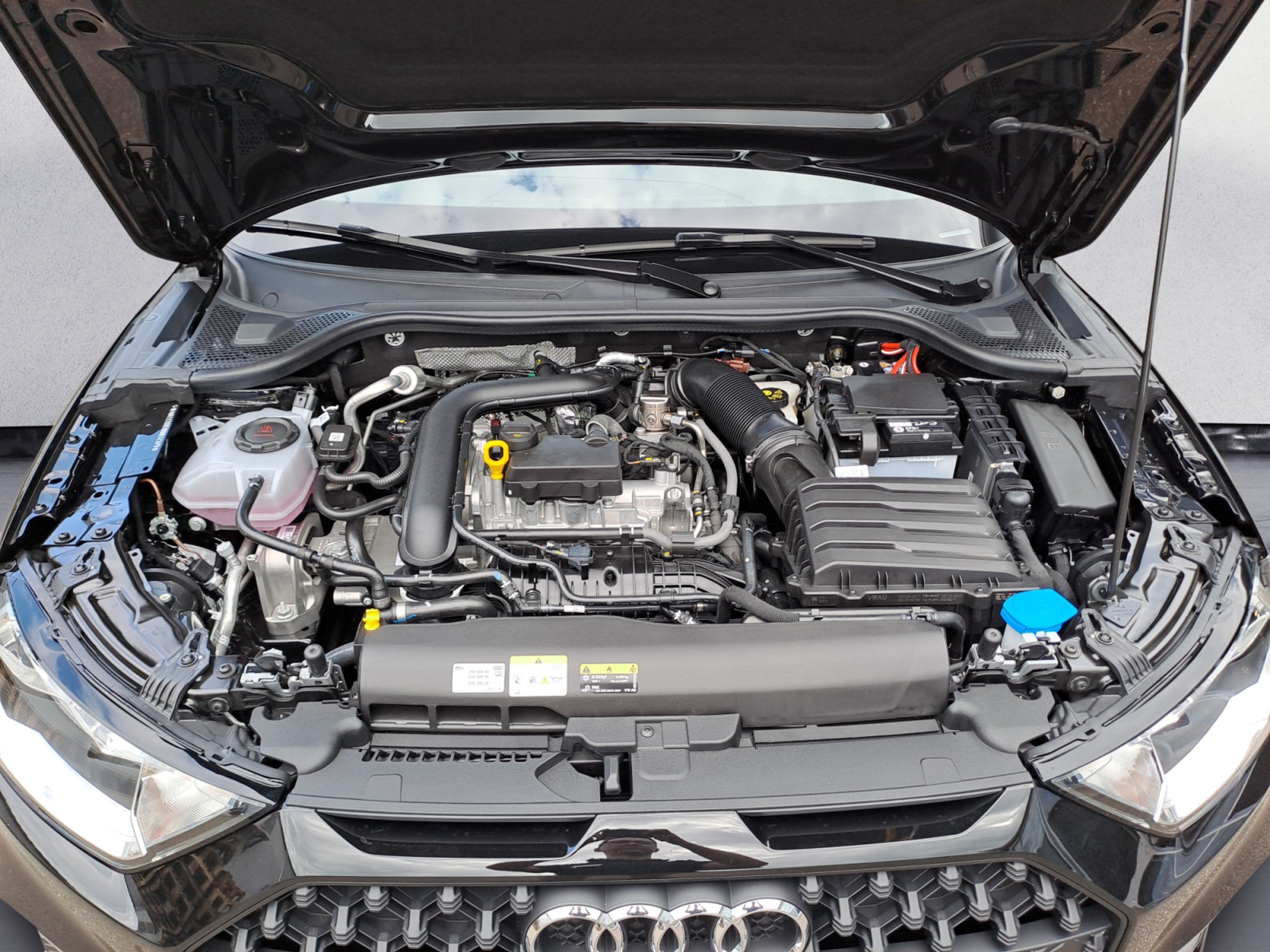 Audi - A1 allstreet 25 TFSI 70(95) kW(PS)