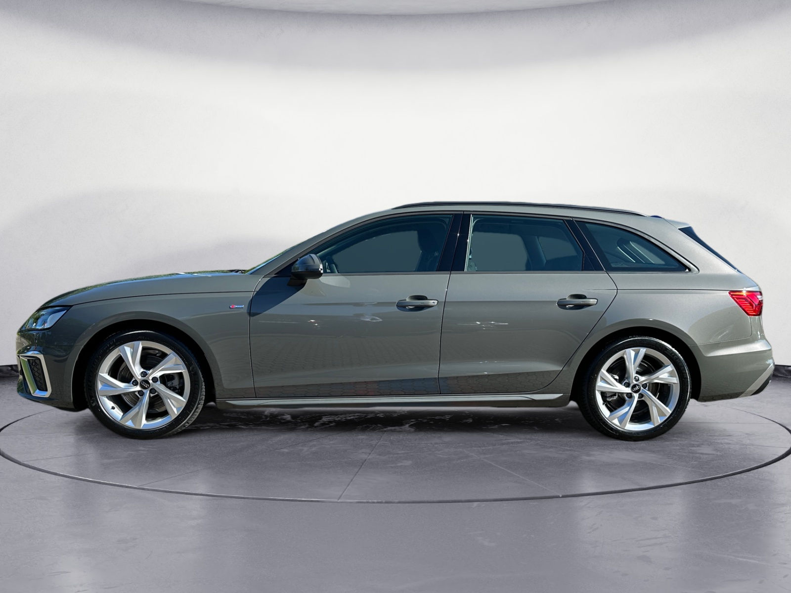 Audi - A4 Avant S line 35 TFSI 110(150) kW