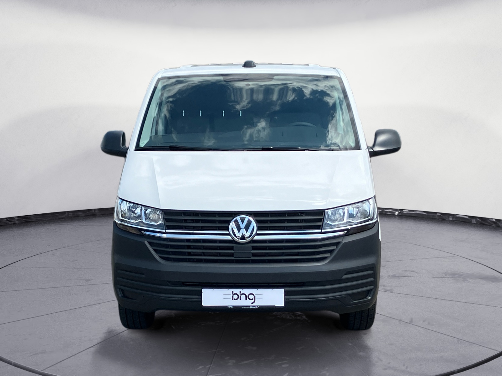 Volkswagen - Transporter 6.1 Kasten Motor: 2,0 l TDI SCR    Getriebe: 5-Gang-Schaltgetriebe Radstand: 3000 mm , 