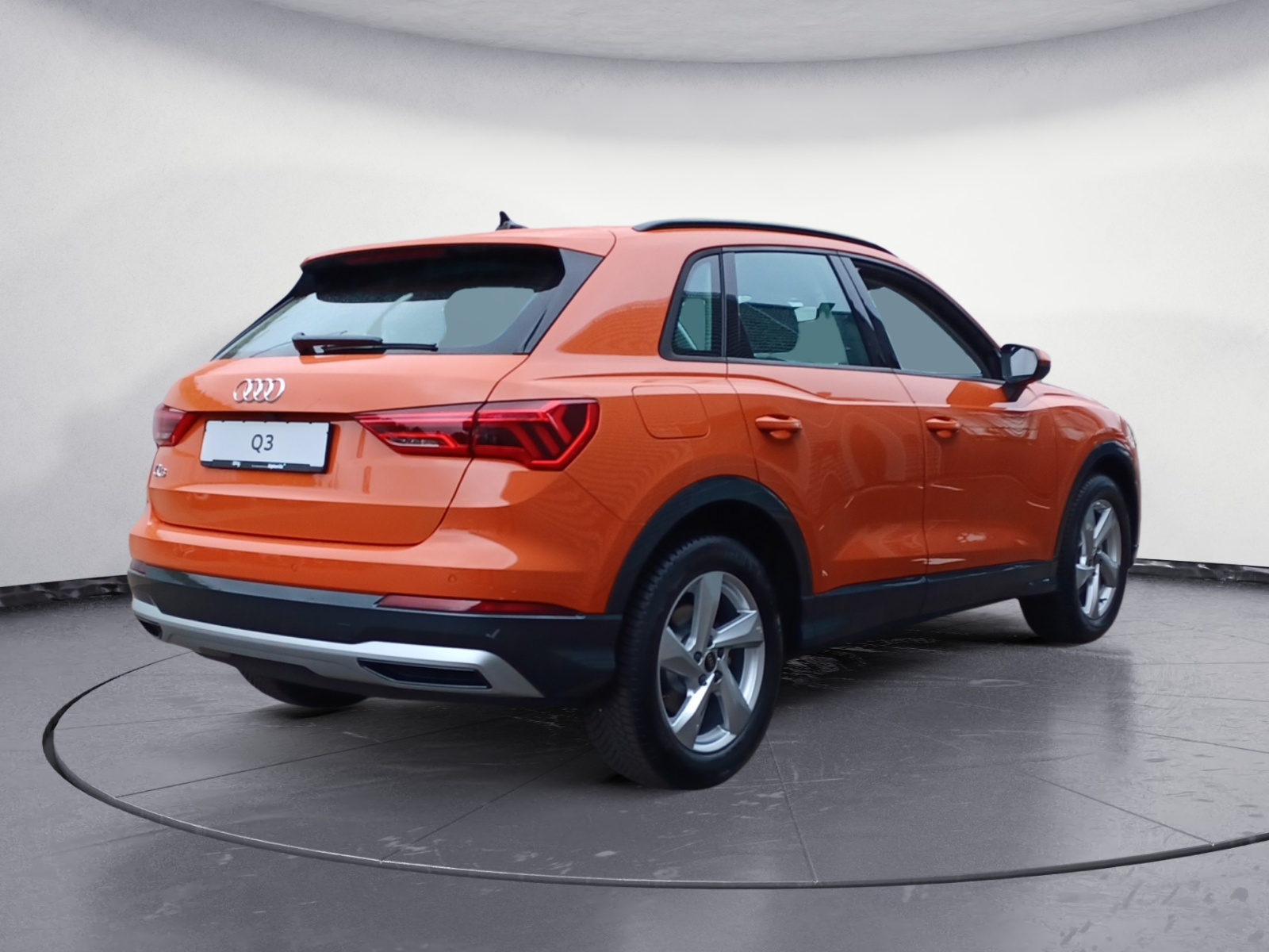 Audi - Q3 advanced 35 TFSI 110(150) kW(PS)