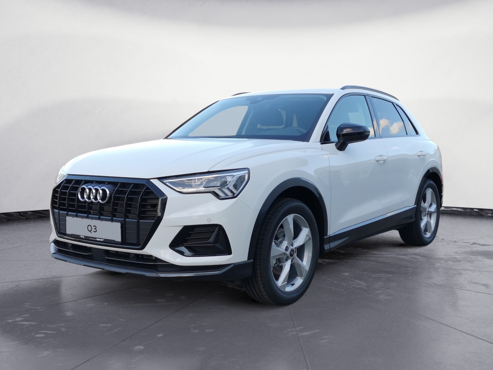 Audi - Q3