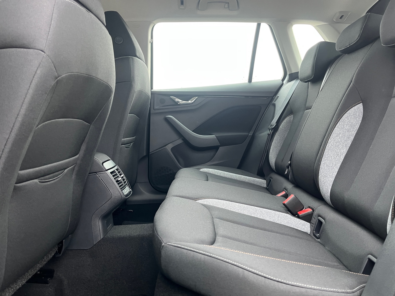 Skoda - Kamiq Drive 1,5 TSI 7-Gang-DSG