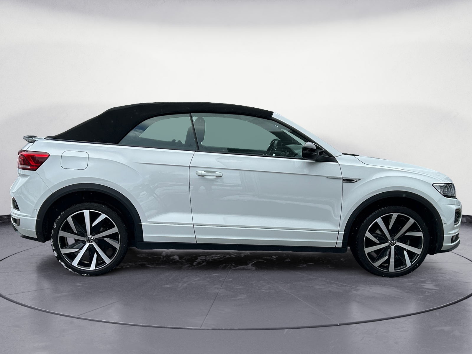 Volkswagen - T-Roc Cabriolet 1.5 TSI ACT OPF DSG R-Line