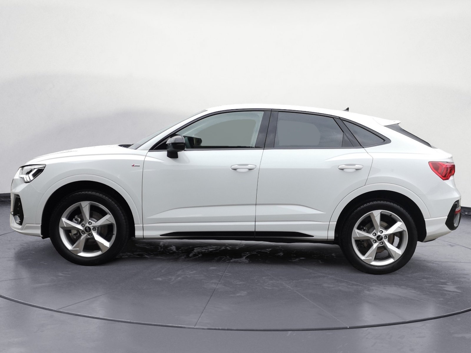 Audi - Q3 Sportback S line 35 TFSI 110(150) kW(PS) S tronic ,