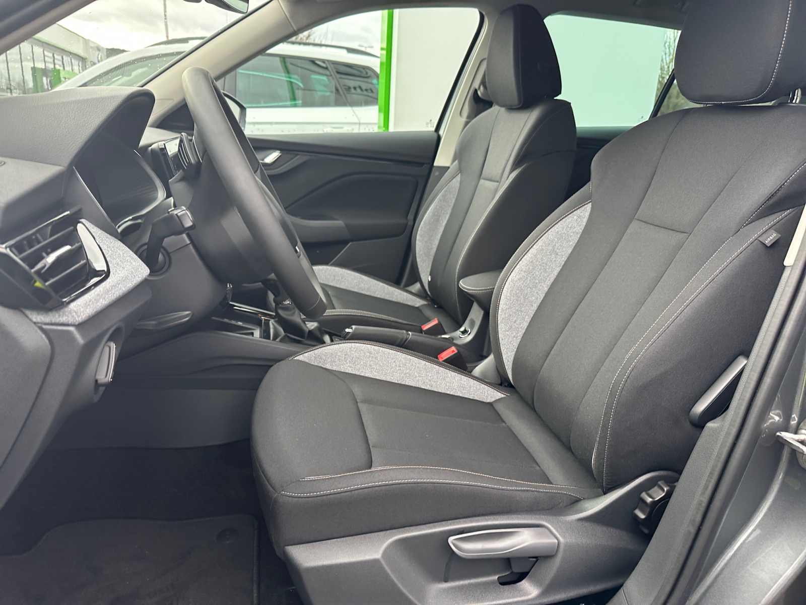 Skoda - Kamiq Drive 1,0 TSI  7-Gang-DSG