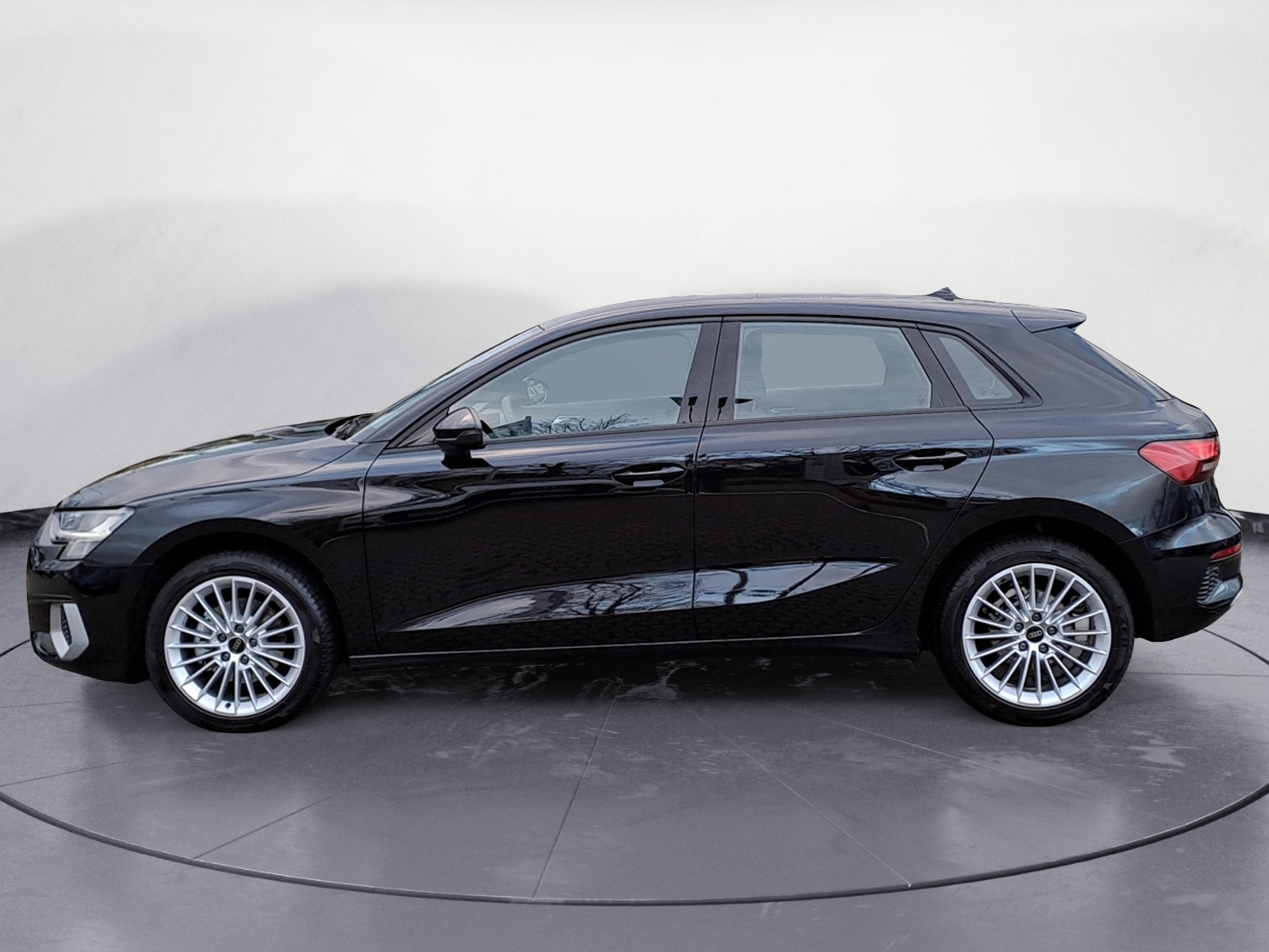 Audi - A3 30 TDI Sportback advanced