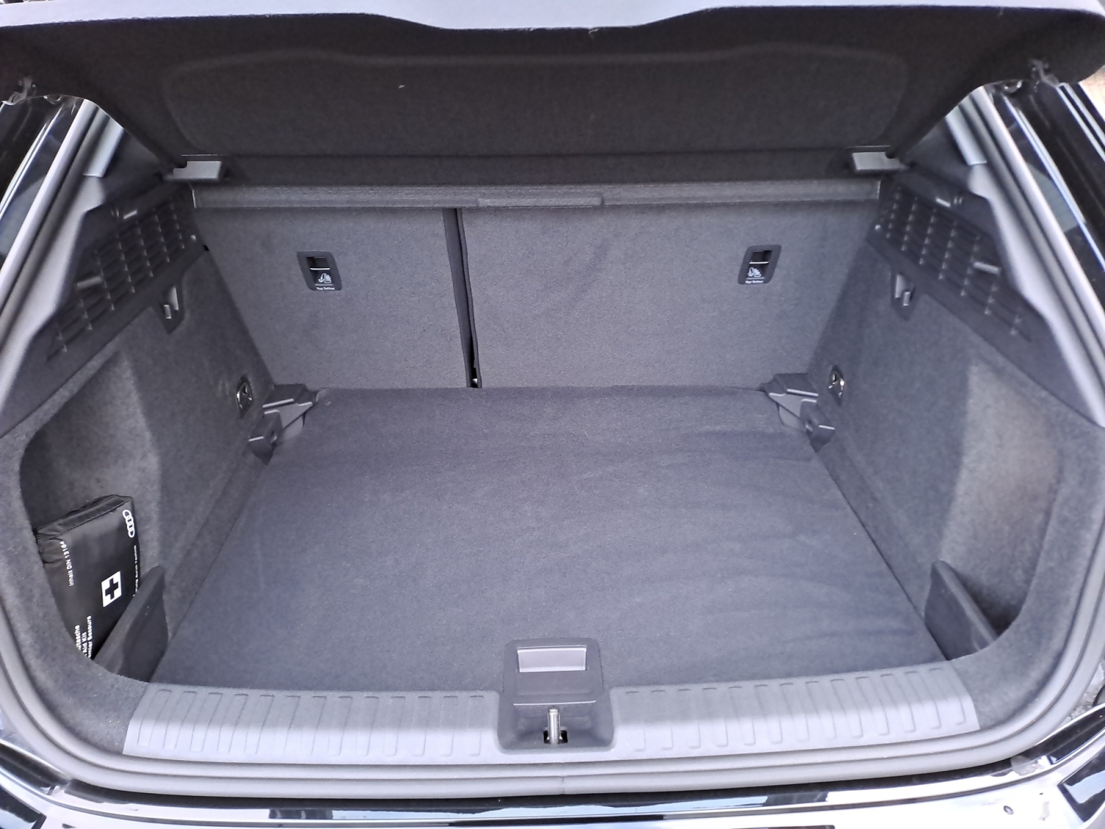 Audi - A3 30 TDI Sportback advanced